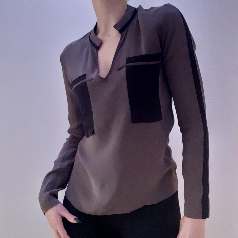 Sandra Augelazzi by Femme de Carriere Charcoal and Black Blouse.